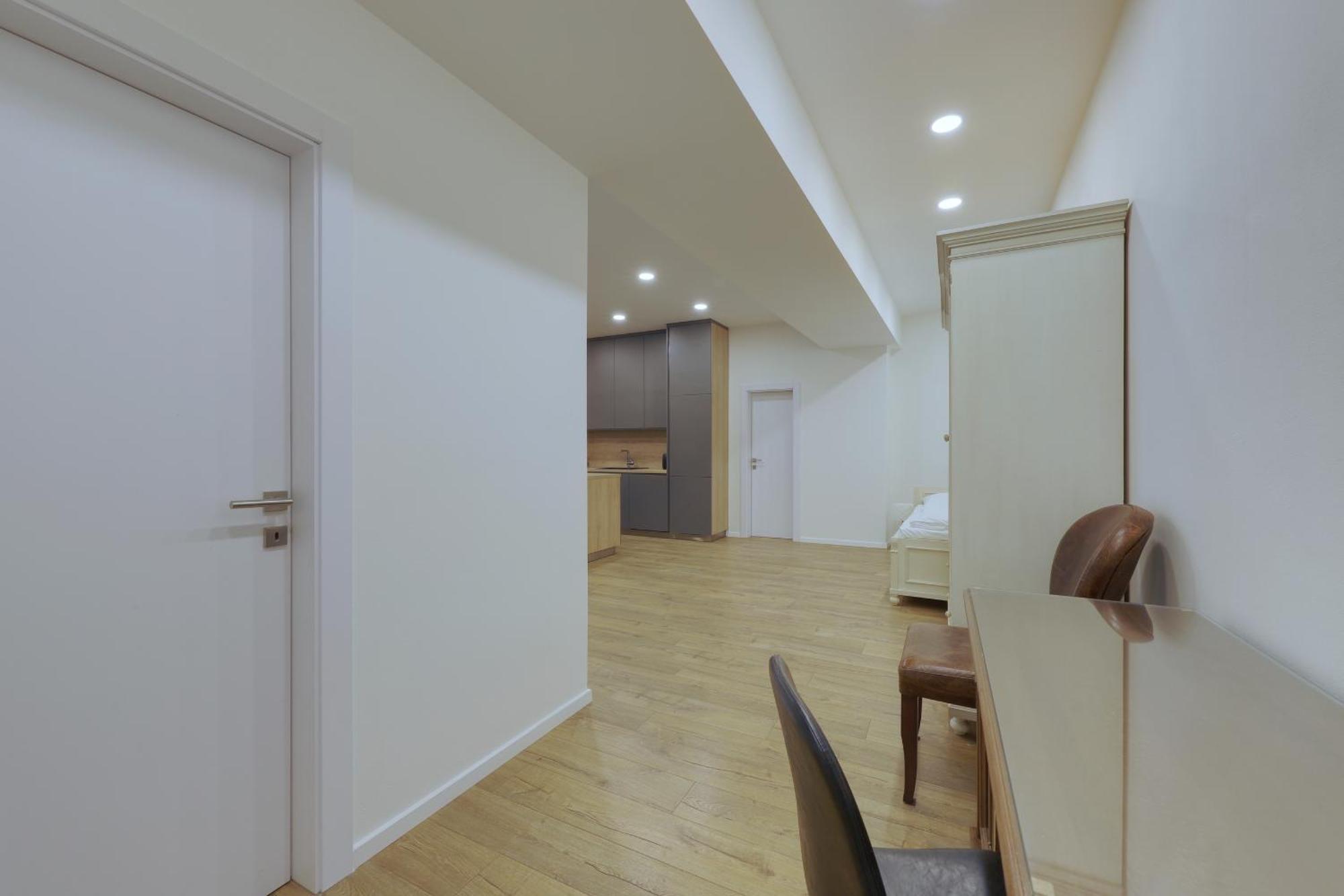 Shone Apartment Old Town 2 Bedroom Братислава Екстериор снимка