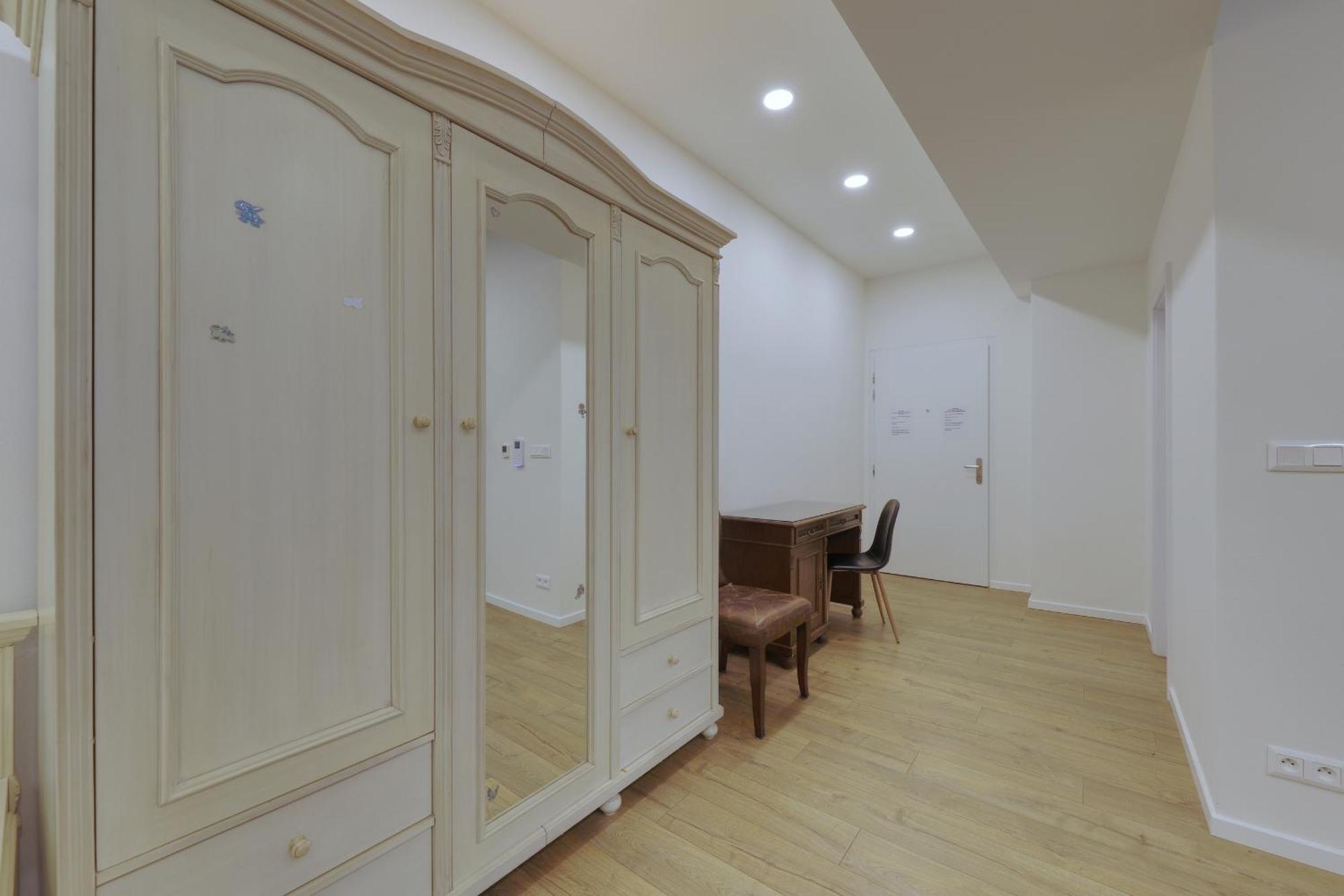 Shone Apartment Old Town 2 Bedroom Братислава Екстериор снимка